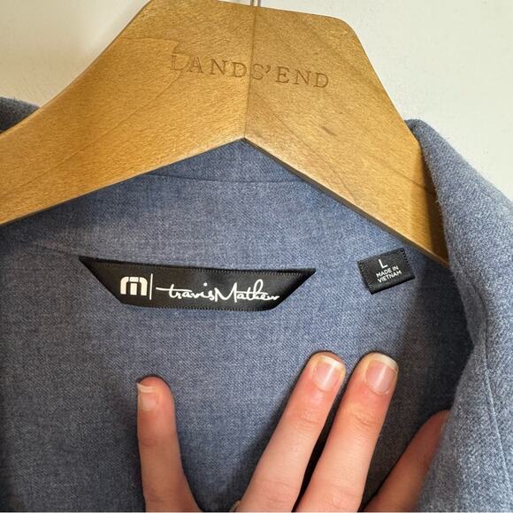 Travis Matthew Hefe Flannel Fit Button Down Blue Shirt Size Large - Picture 3 of 5